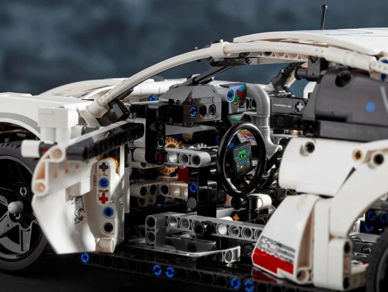 Конструктор Porsche 911 RSR з радіокеруванням 1580 деталей 42096LDK фото