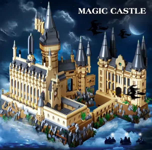 Конструктор Гаррі Поттер Замок Хогвартс (6369 деталей) з підсвіткою Harry Potter M2031 фото