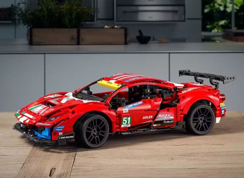 Конструктор Ferrari 488 GTE AF CORSE #51 (1677 деталей) 42125L фото